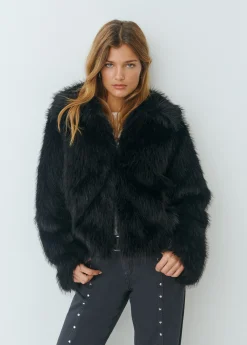 Abrigos Y Chaquetas*Brownie Abrigo corto cuello efecto pelo Negro