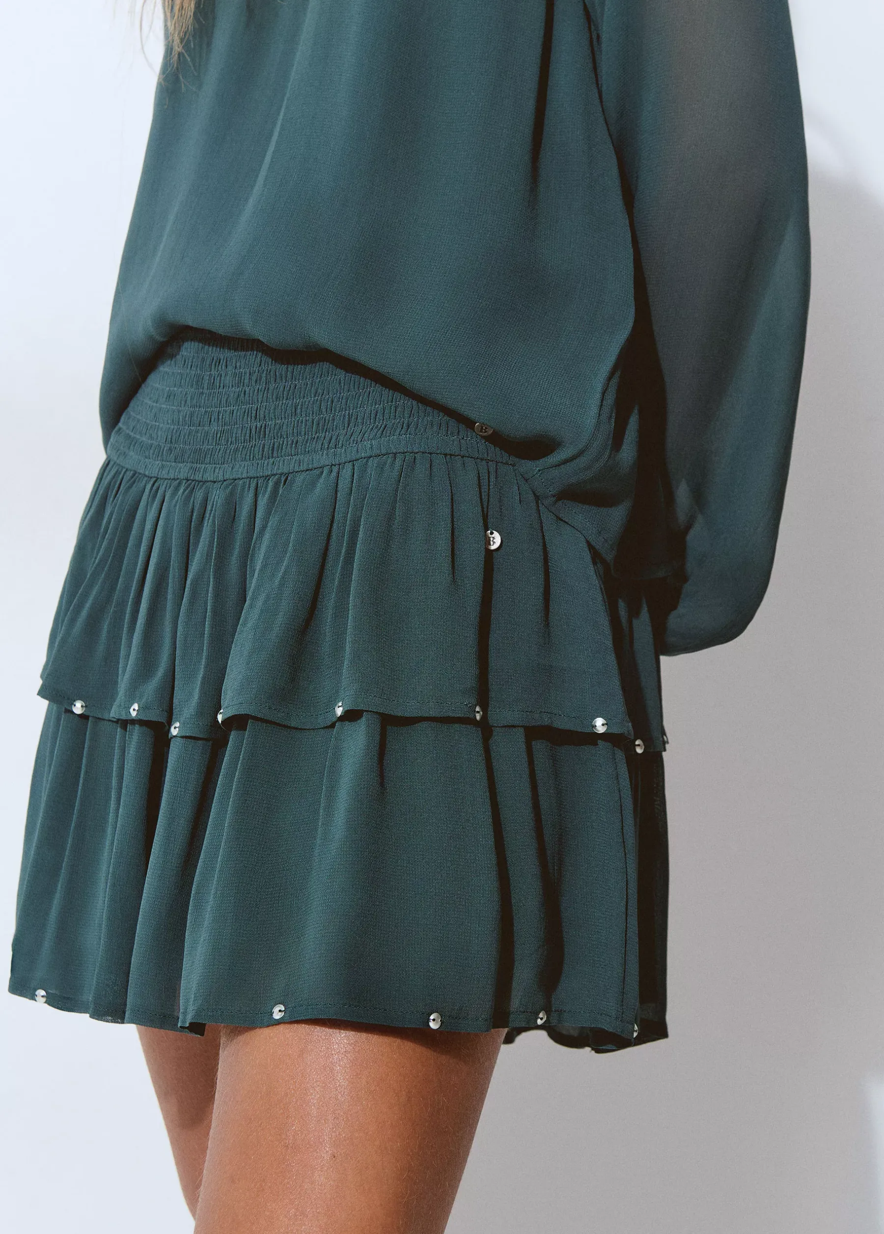 Faldas|Total Look*Brownie Falda volantes detalle tachas