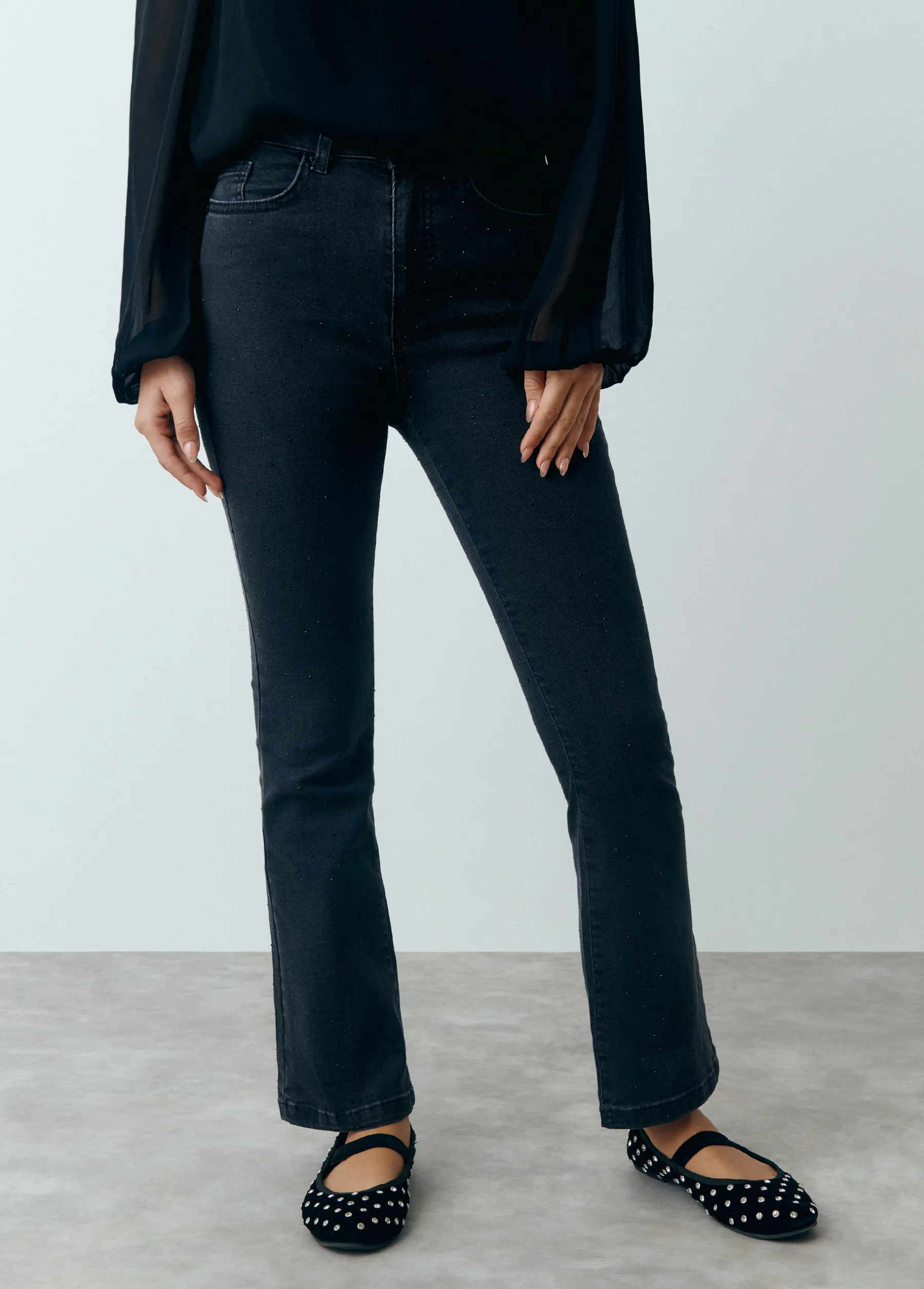 Jeans*Brownie Jeans flare cropped brillantes Negro