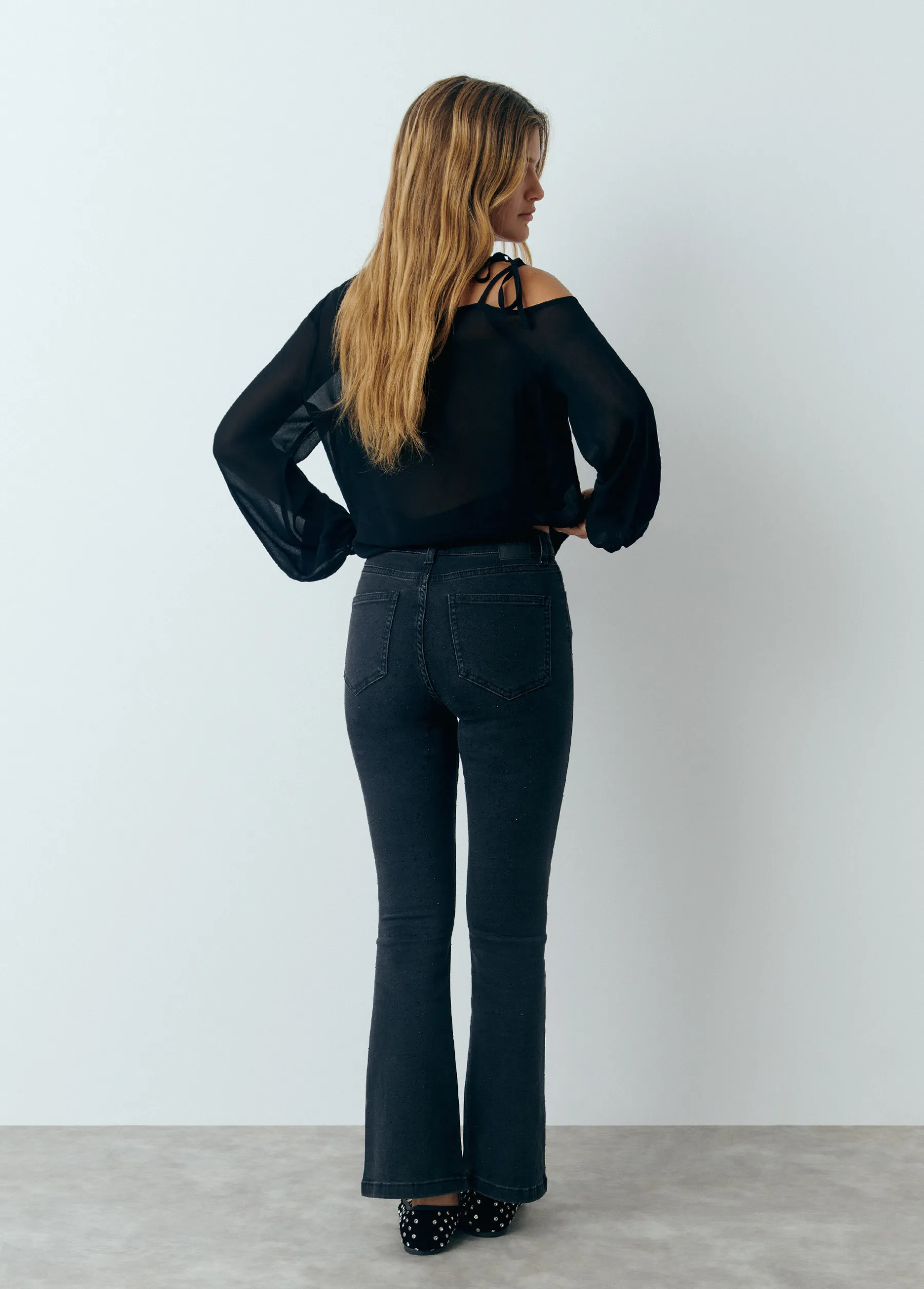 Jeans*Brownie Jeans flare cropped brillantes Negro