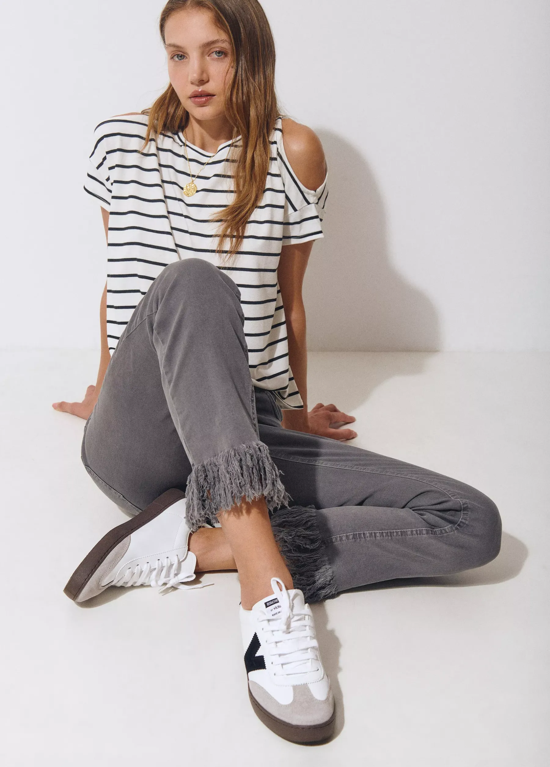 Pantalones*Brownie Pantalón bajo desflecado Antracita