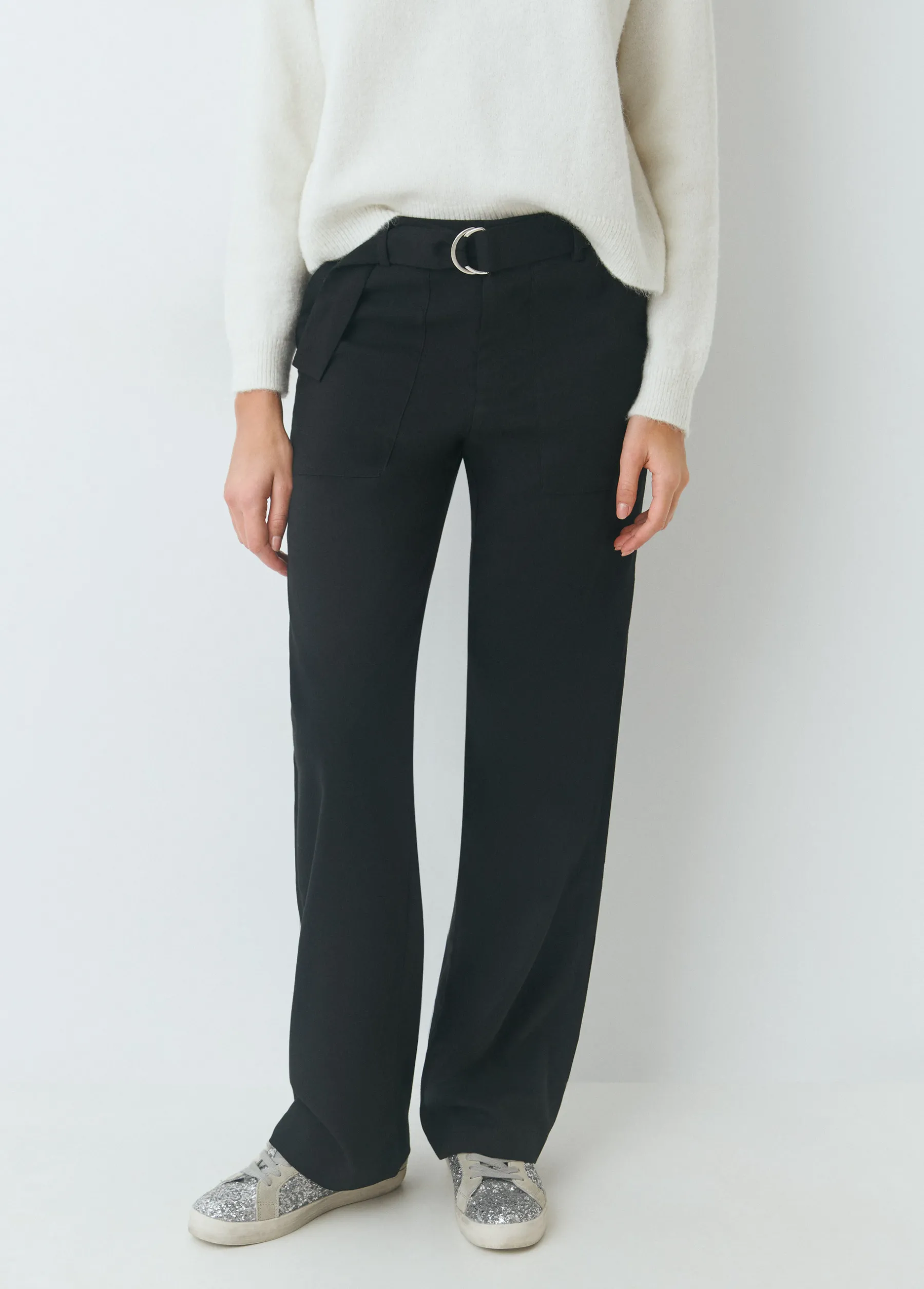 Pantalones*Brownie Pantalón recto con cinturón Negro