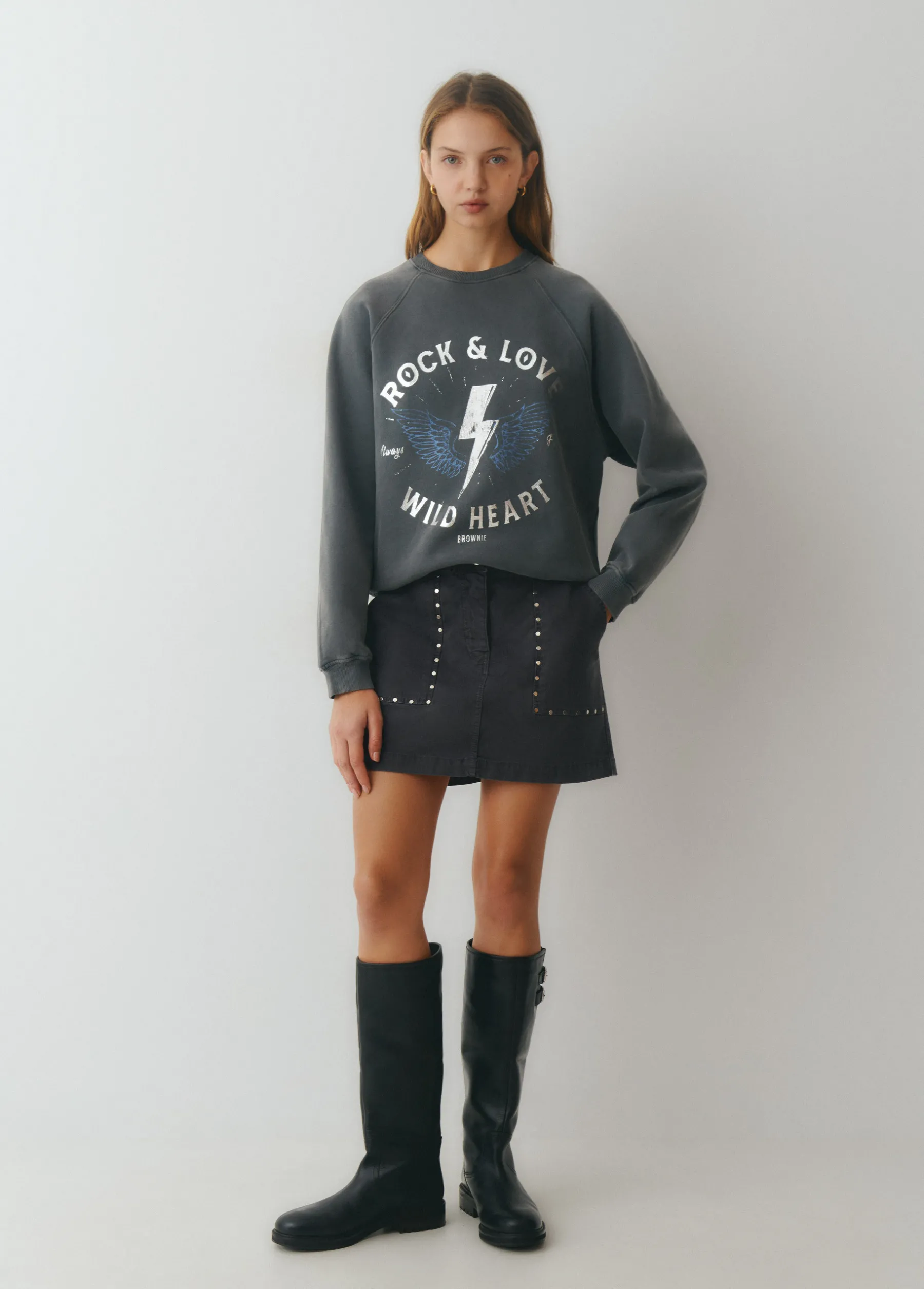 Sudaderas*Brownie Sudadera print posicional foil Grisoscuro