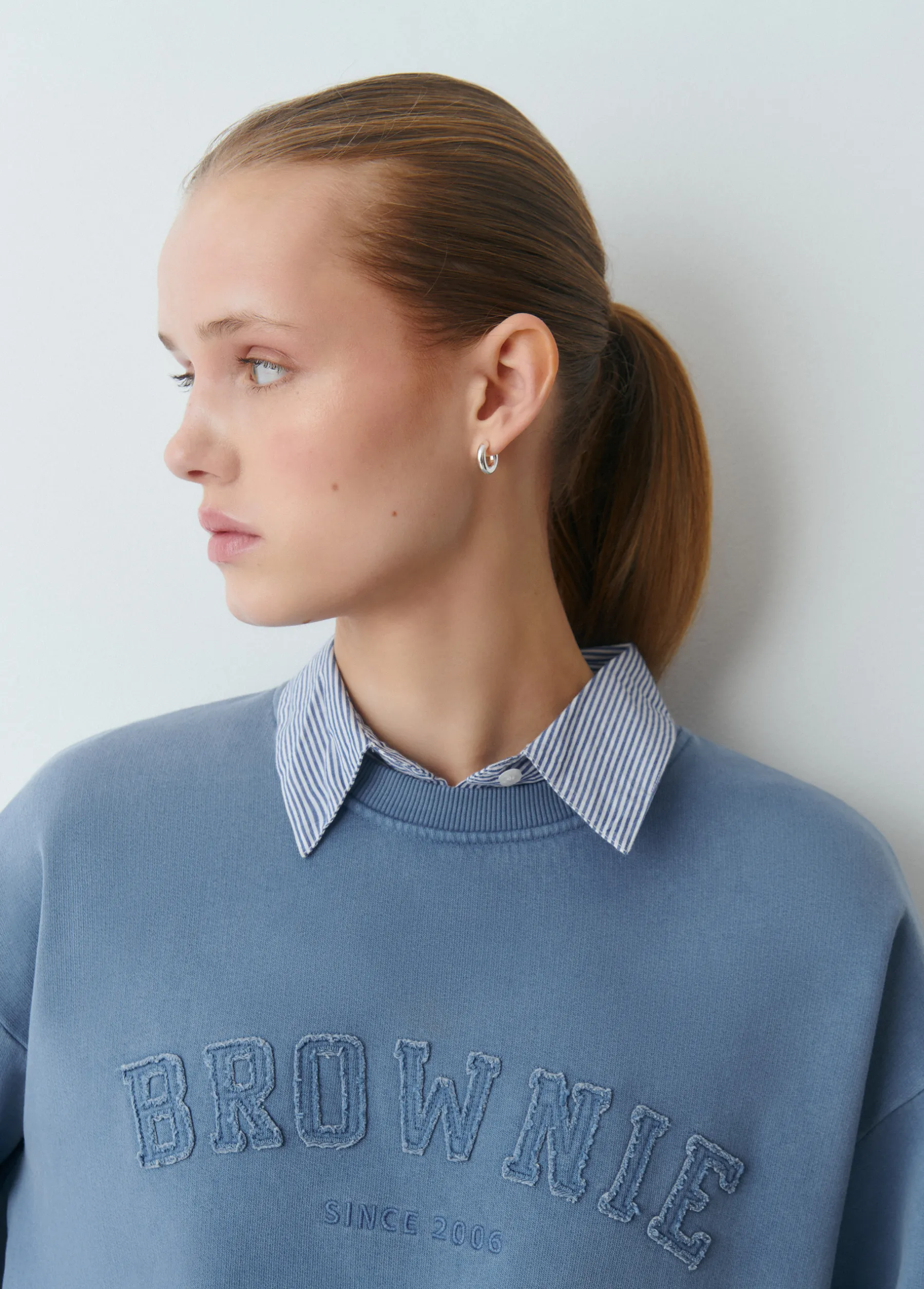 Sudaderas*Brownie Sudadera texto desflecado Azul